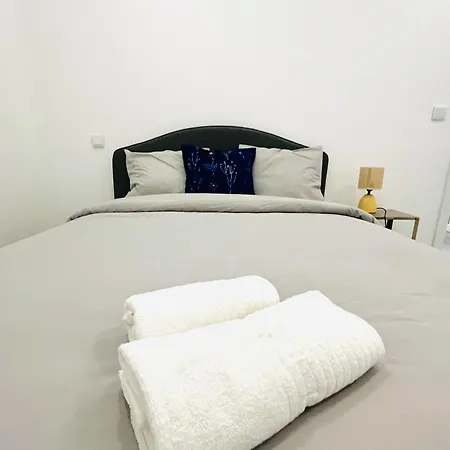 Lisbon Center Apt- Two Bedroom In Martim Moniz-2